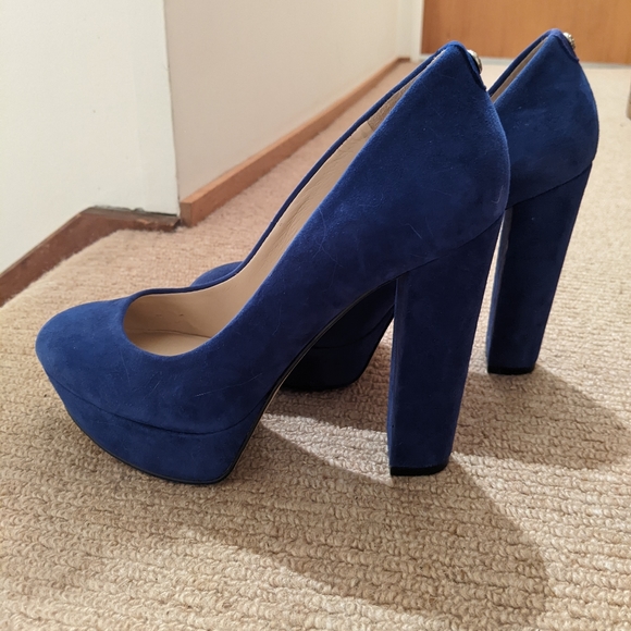 Heels - Picture 1 of 5